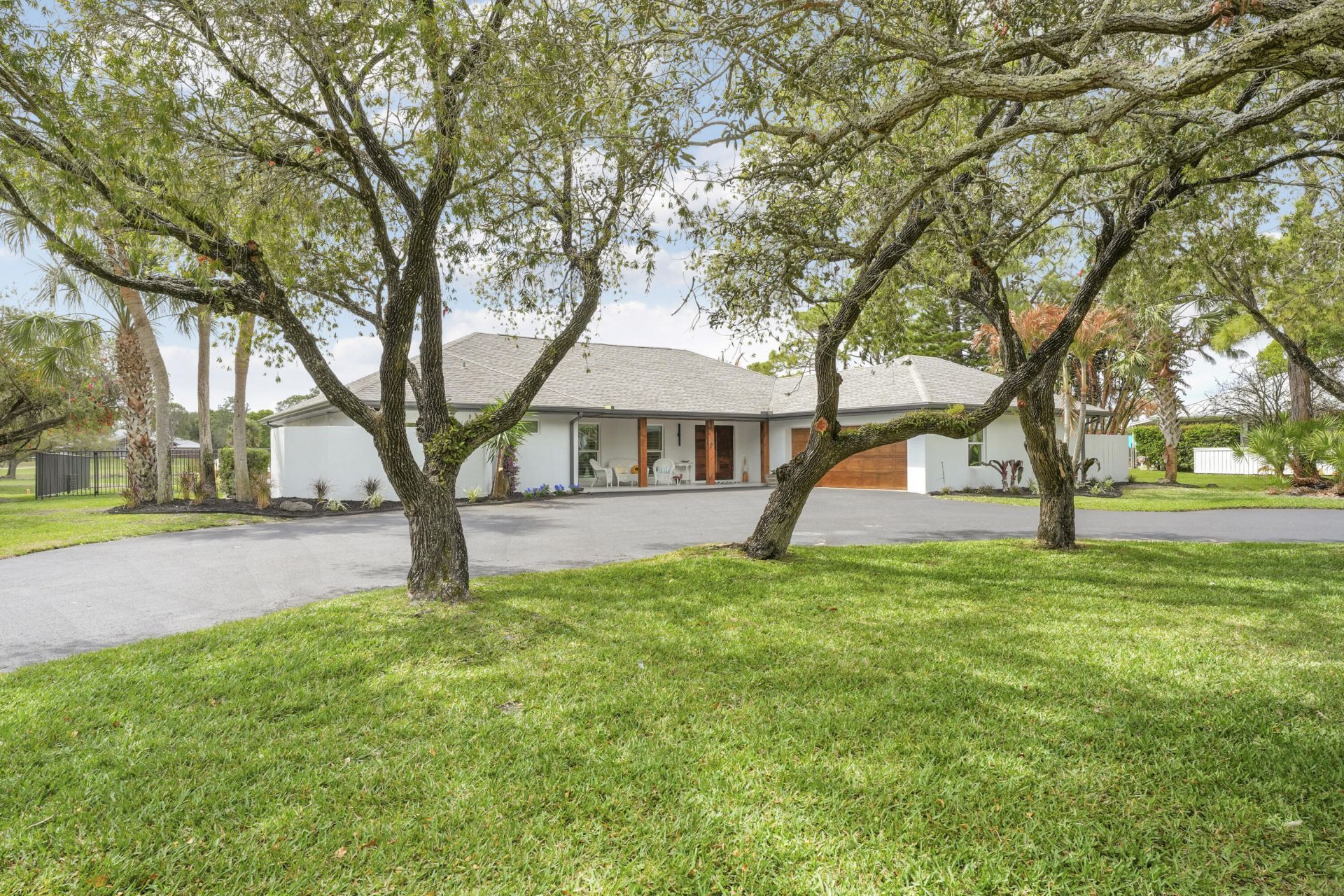 4042 SW Bimini Circle N, Palm City, FL 34990 Main Photo