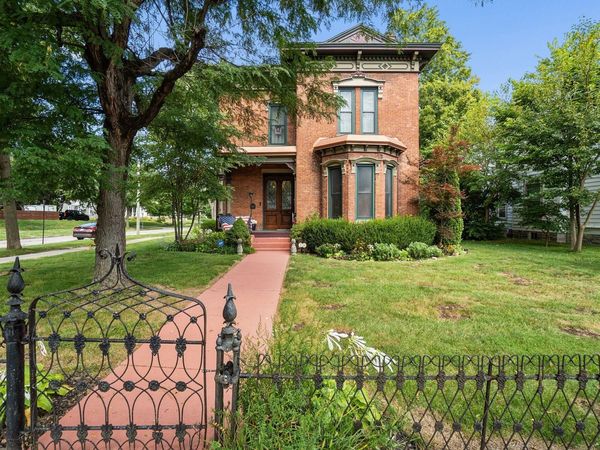 78 W Lincoln Avenue, Delaware, OH 43015