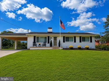 7704 HURON DRIVE, GAINESVILLE, VA 20155