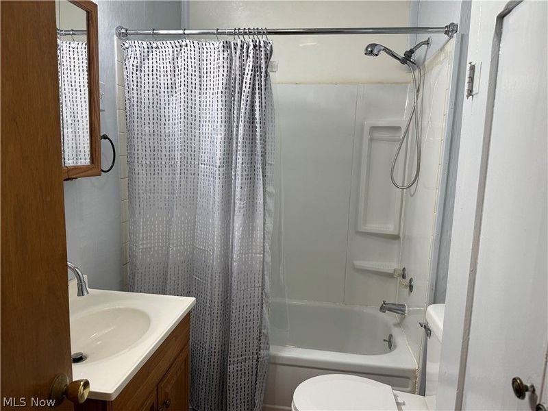 832 Grant Avenue, Martins Ferry, OH 43935 Photo 13