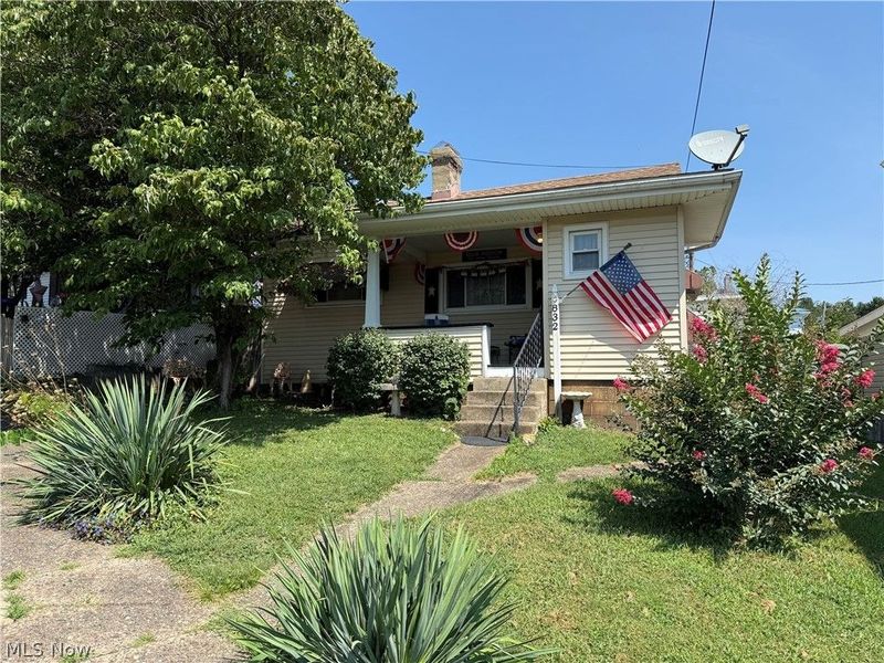 832 Grant Avenue, Martins Ferry, OH 43935 Photo 2