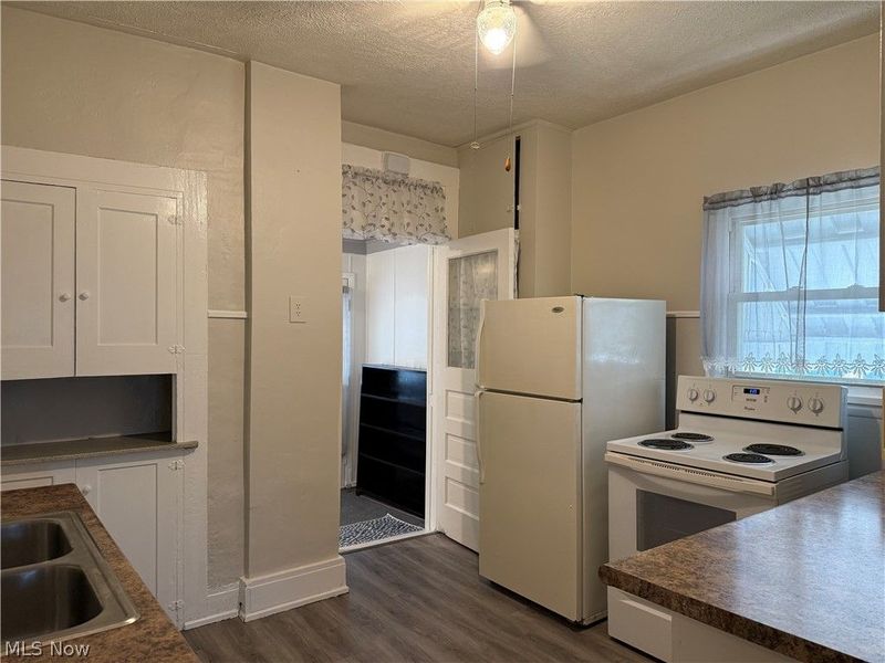 832 Grant Avenue, Martins Ferry, OH 43935 Photo 8