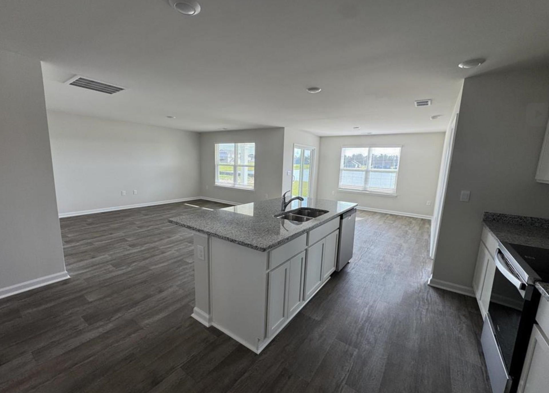 403 Acosta Circle Photo 5
