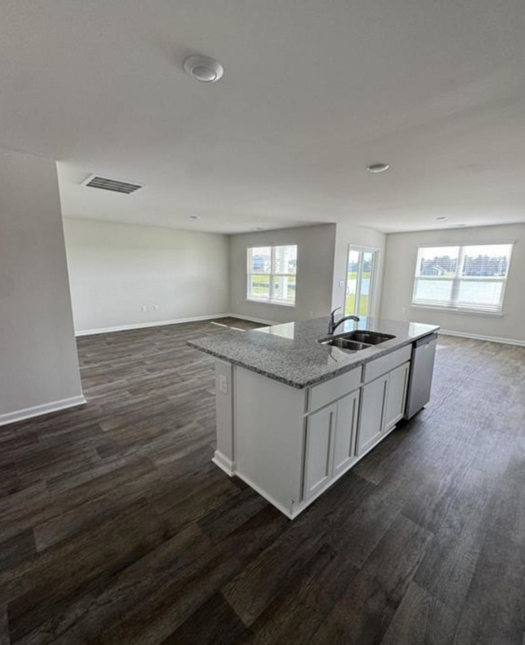 403 Acosta Circle Photo 6