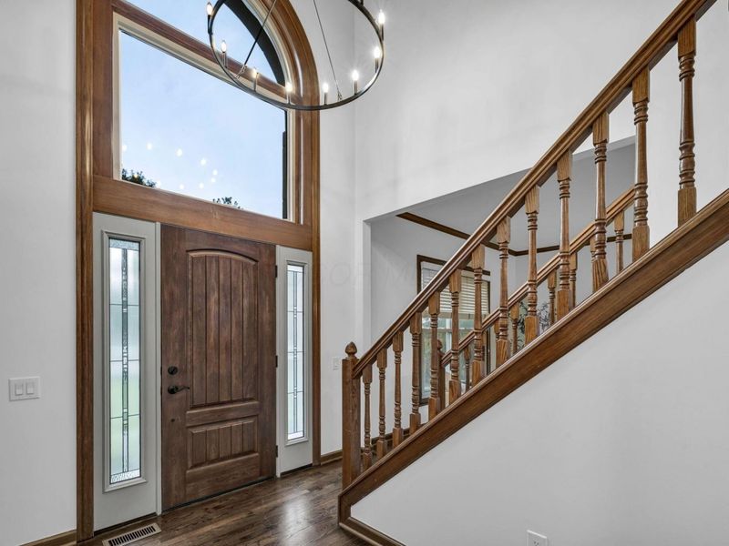 8209 Addinston Court, Dublin, OH 43017 Photo 3