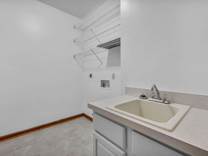 8209 Addinston Court, Dublin, OH 43017 Photo 31
