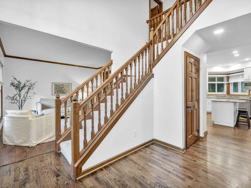 8209 Addinston Court, Dublin, OH 43017 Photo 4