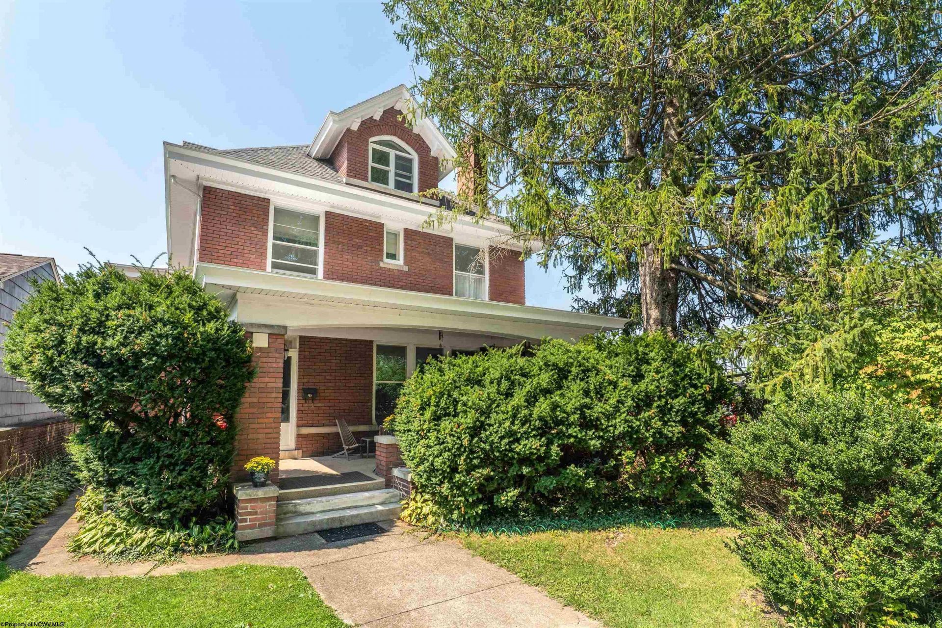 112 Wagner Road, Morgantown, WV 26501 Main Photo