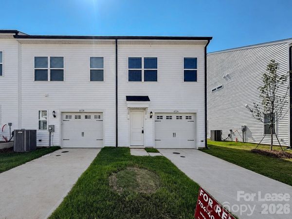 6524 Harlech Street, Charlotte, NC 28269
