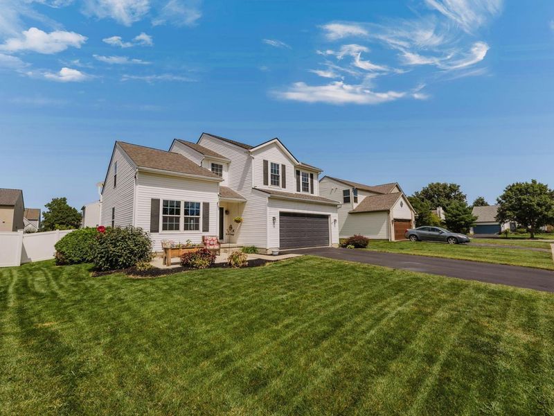 324 Masonglen Court, Pataskala, OH 43062 Photo 2
