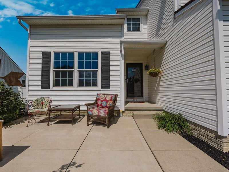 324 Masonglen Court, Pataskala, OH 43062 Photo 7