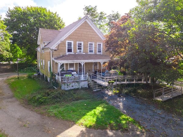 15 Shirley St, Fairhaven, MA 02719