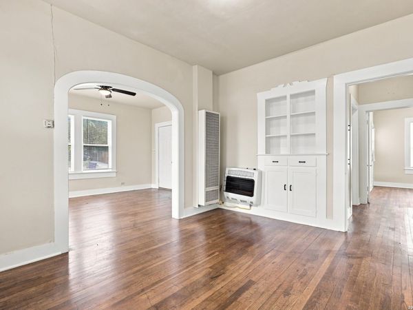 313 S PINE ST, San Antonio, TX 78203