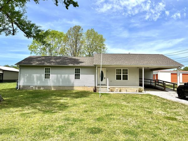 92 Chase Bend Rd , Estill Springs, TN 37330