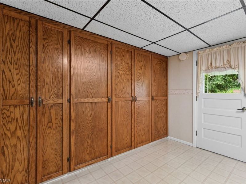 405 N 10th Street, Martins Ferry, OH 43935 Photo 33
