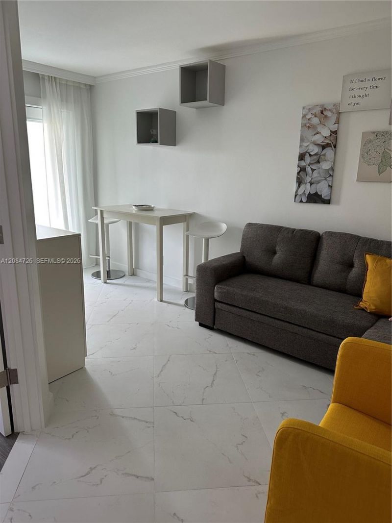 1333 E Hallandale Beach Blvd , Unit 423, Hallandale Beach, FL 33009 Photo