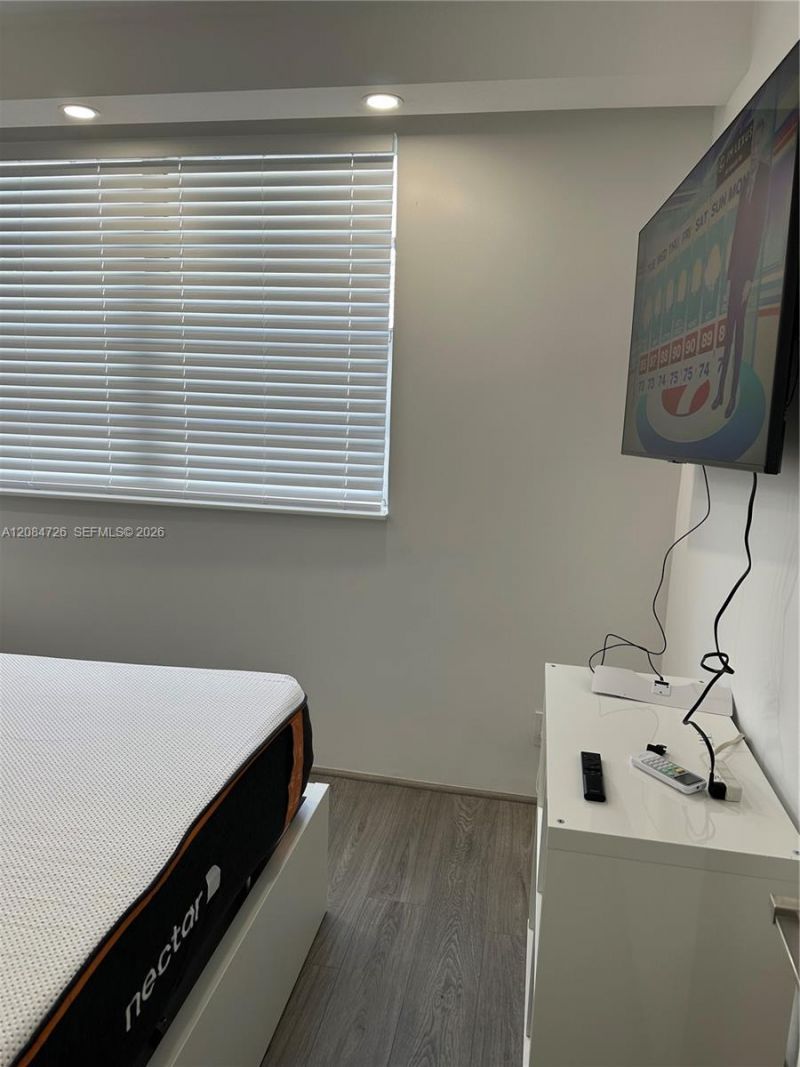 1333 E Hallandale Beach Blvd , Unit 423, Hallandale Beach, FL 33009 Photo