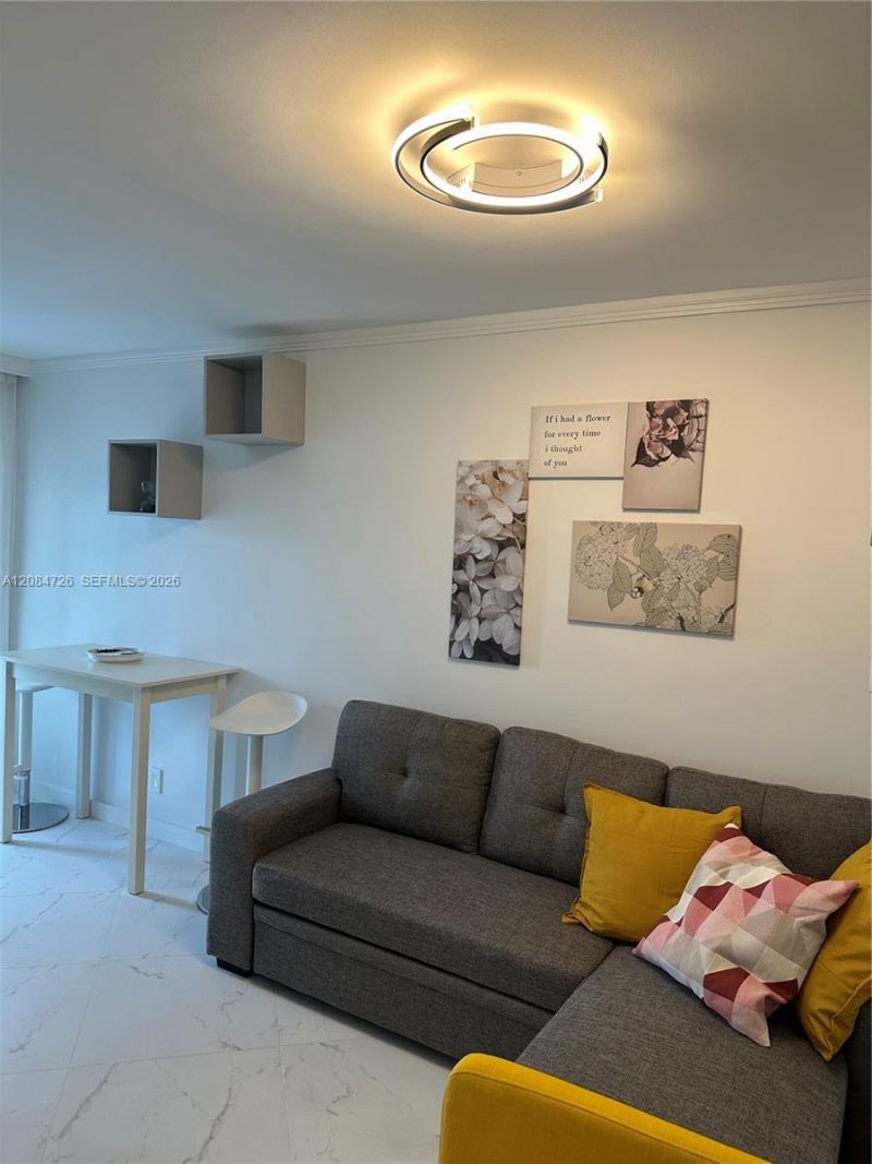 1333 E Hallandale Beach Blvd , Unit 423, Hallandale Beach, FL 33009 Photo