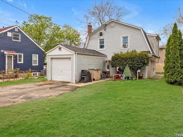 7 Sands Point Road , Port Washington, NY 11050