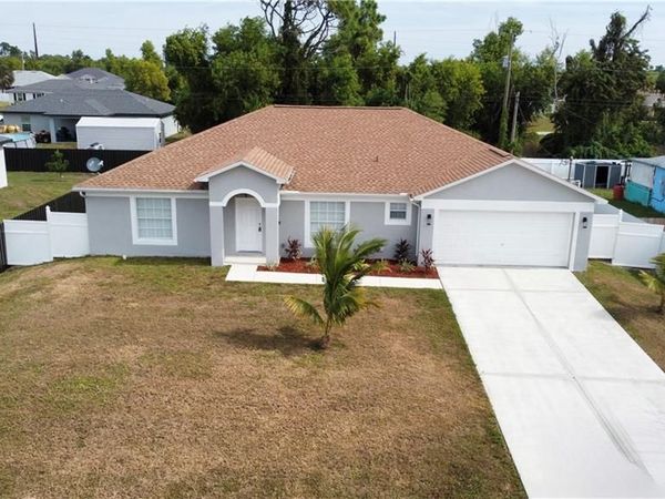 3025 NE 6th PL, CAPE CORAL, FL 33909