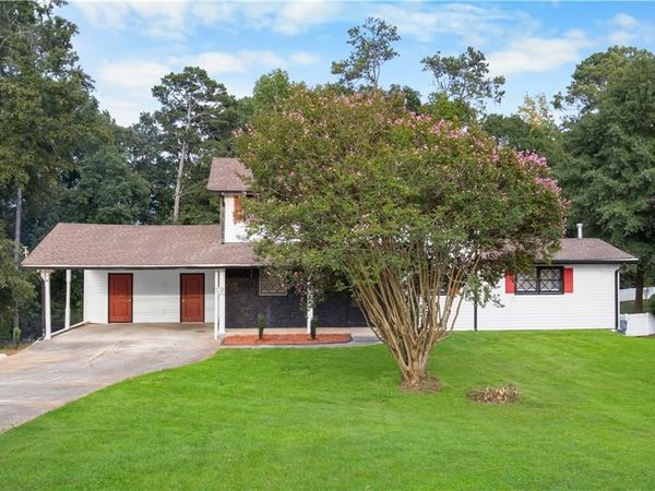 2366 Fieldstone Drive SE, Conyers, GA 30013
