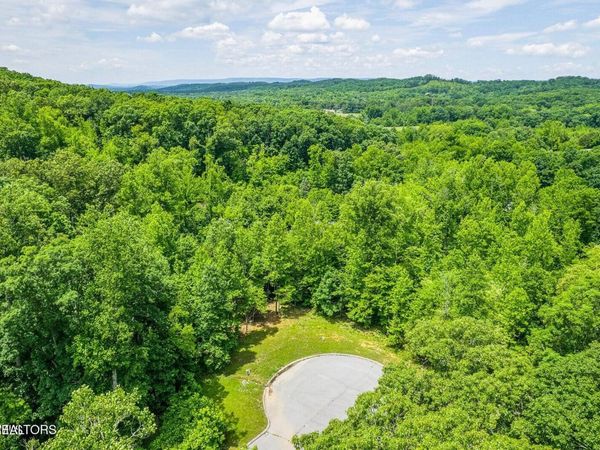 439 Ridgeway Pass , Spring City, TN 37381