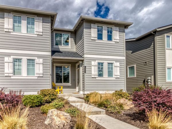 61618 SE Depot Loop, Bend, OR 97702