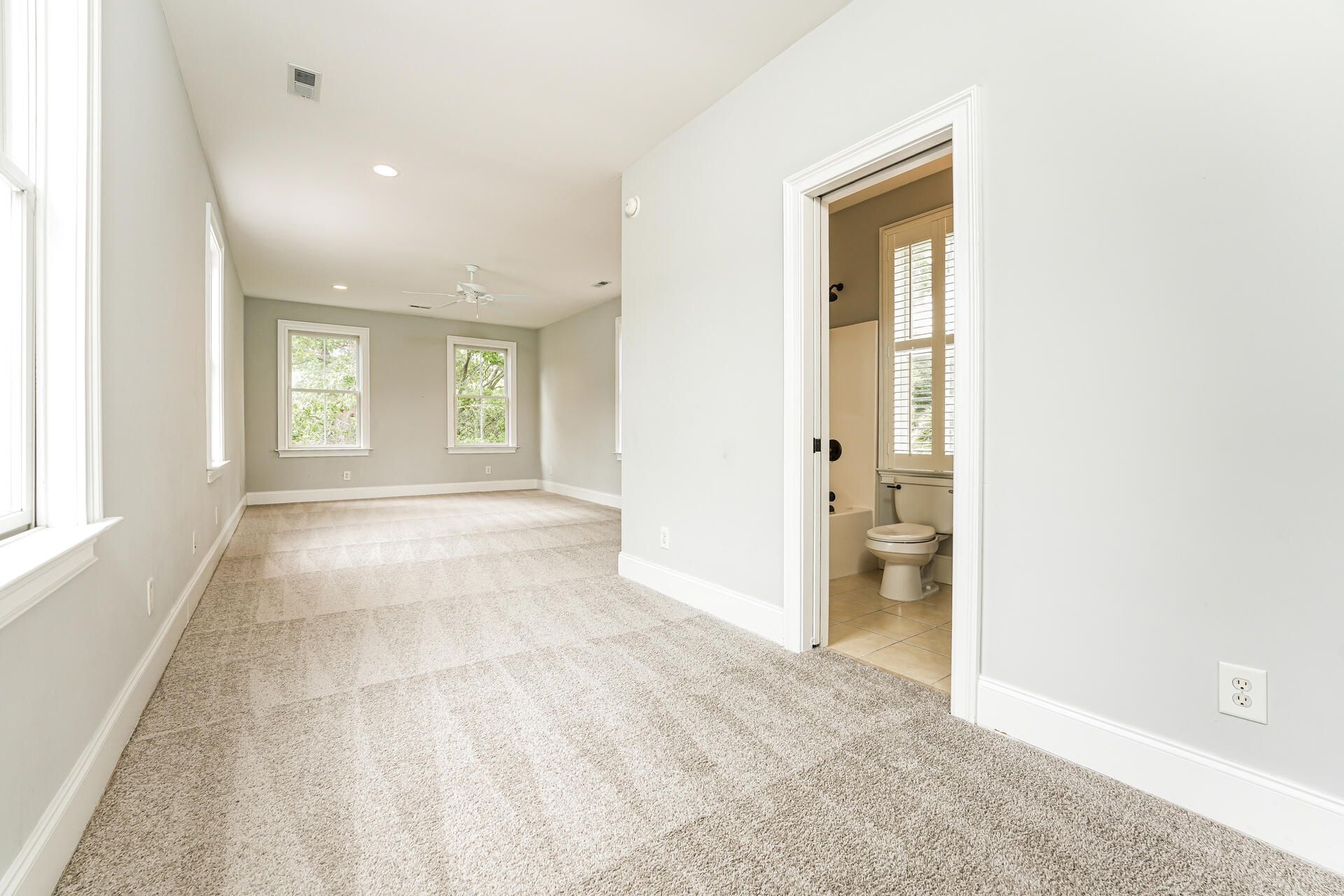 3302 Porchview Place Photo 4