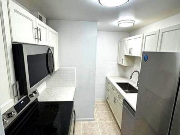 1020 CRYSTAL LAKE Drive, Unit 103, Deerfield Beach, FL 33064