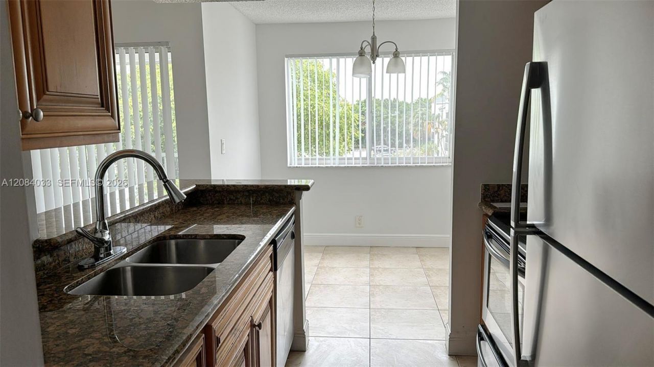 5740 Rock Island Rd , Unit 295, Tamarac, FL 33319 Photo