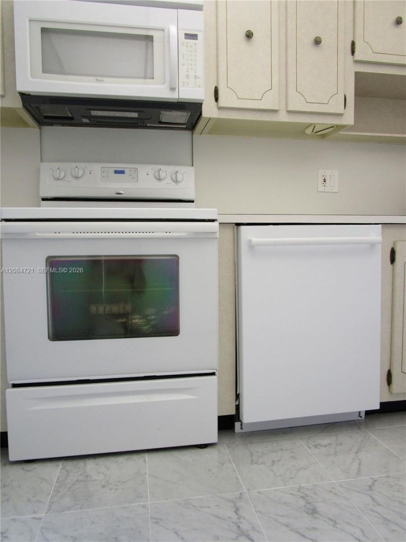 177 Ocean Lane Dr, Unit 412, Key Biscayne, FL 33149 Photo