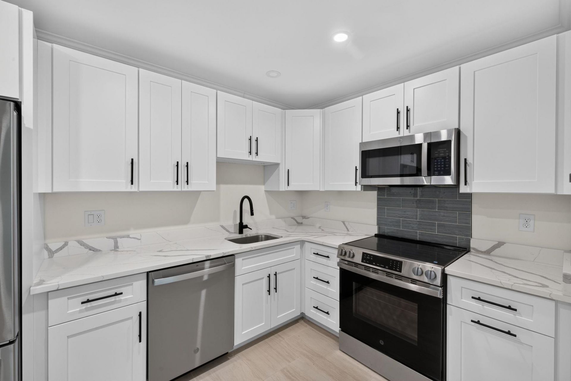 2840 W Gulf Dr, Unit 4, Sanibel, FL 33957 Photo