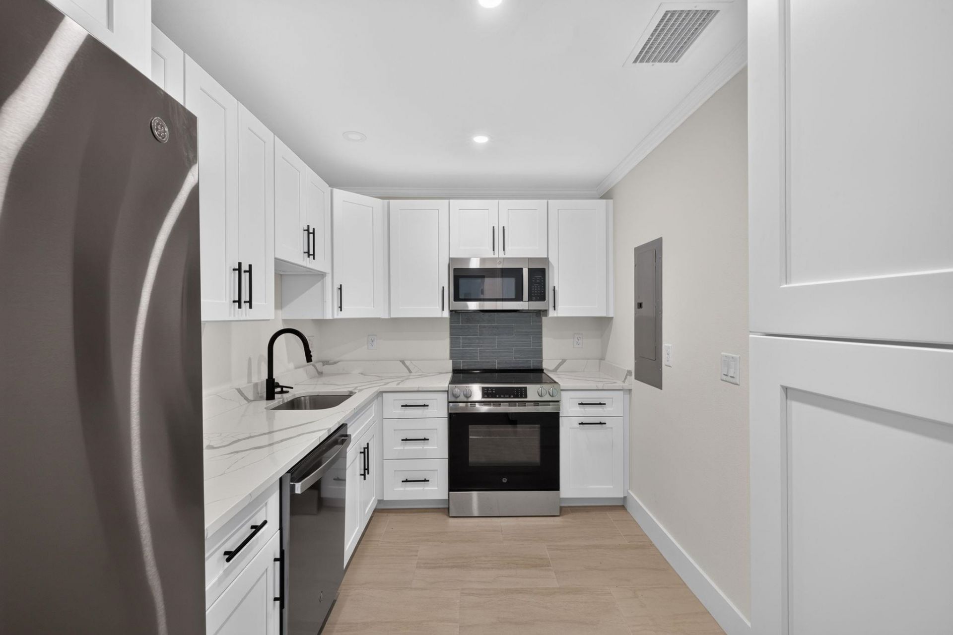 2840 W Gulf Dr, Unit 4, Sanibel, FL 33957 Photo