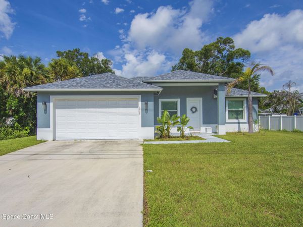 1725 20th Avenue , Vero Beach, FL 32960