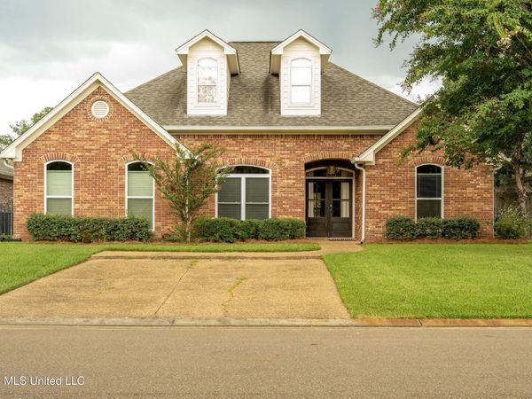 137 Vineyard Boulevard, Brandon, MS 39047