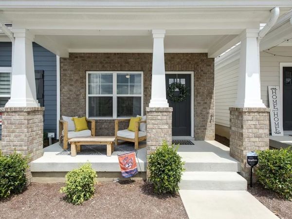 975 Ashland Place Dr, Nashville, TN 37218