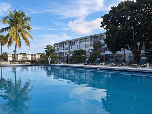 2771 Taft Street, Unit 302, Hollywood, FL 33020