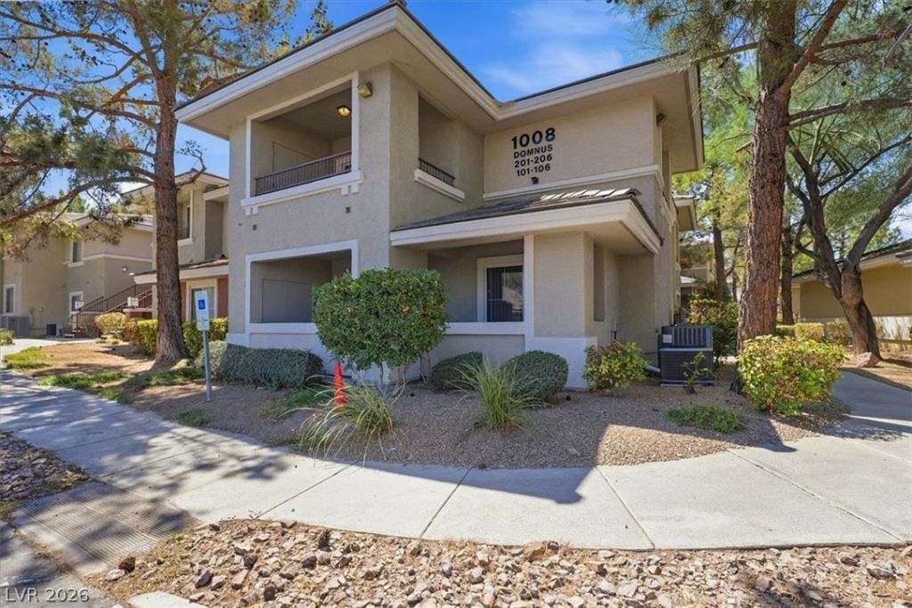 1008 Domnus Lane , Las Vegas, NV 89144