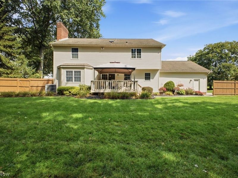 279 Jade Circle, Canfield, OH 44406 Photo 3