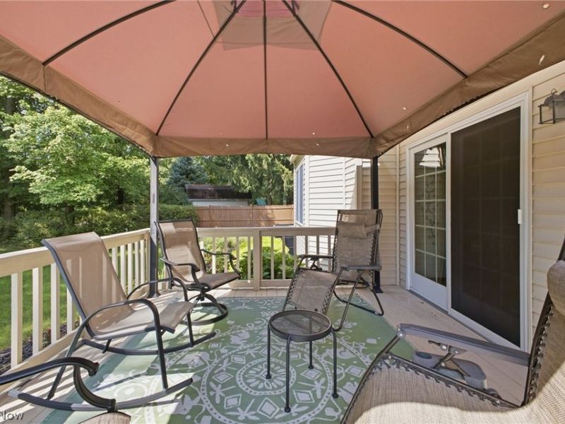 279 Jade Circle, Canfield, OH 44406 Photo 5