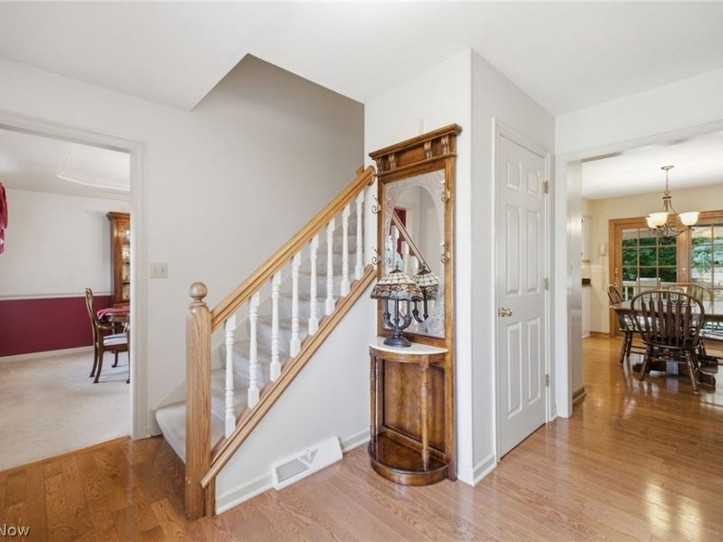 279 Jade Circle, Canfield, OH 44406 Photo 6