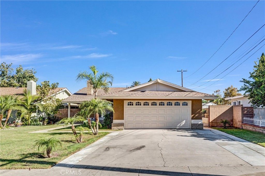 1115 W Stanford Street, Santa Ana, CA 92707 Main Photo