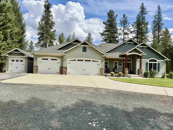 868 Hogans Way, Chewelah, WA 99109