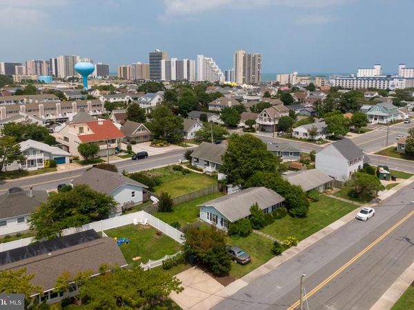 604 S SOUTH PACIFIC AVENUE , OCEAN CITY, MD 21842