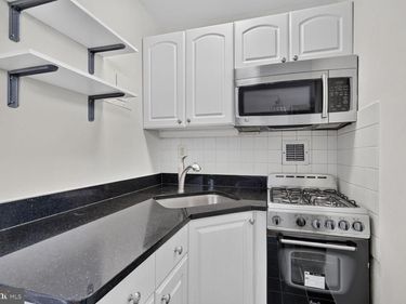 1111 ARLINGTON BOULEVARD , Unit 913, ARLINGTON, VA 22209