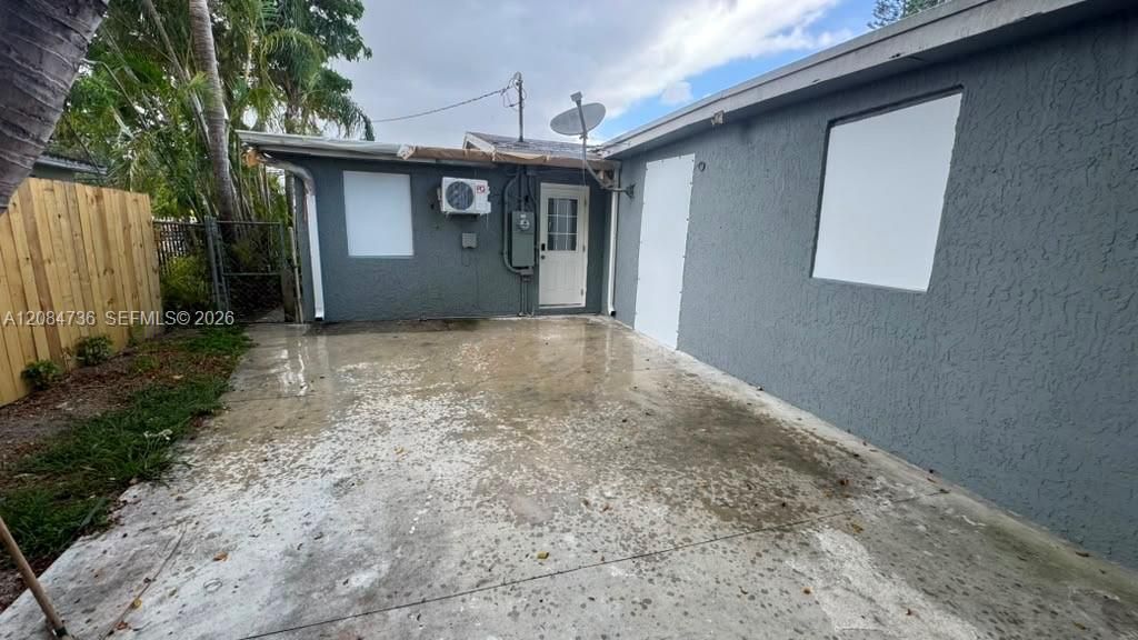 1270 NW 111th St, Miami, FL 33167 Photo