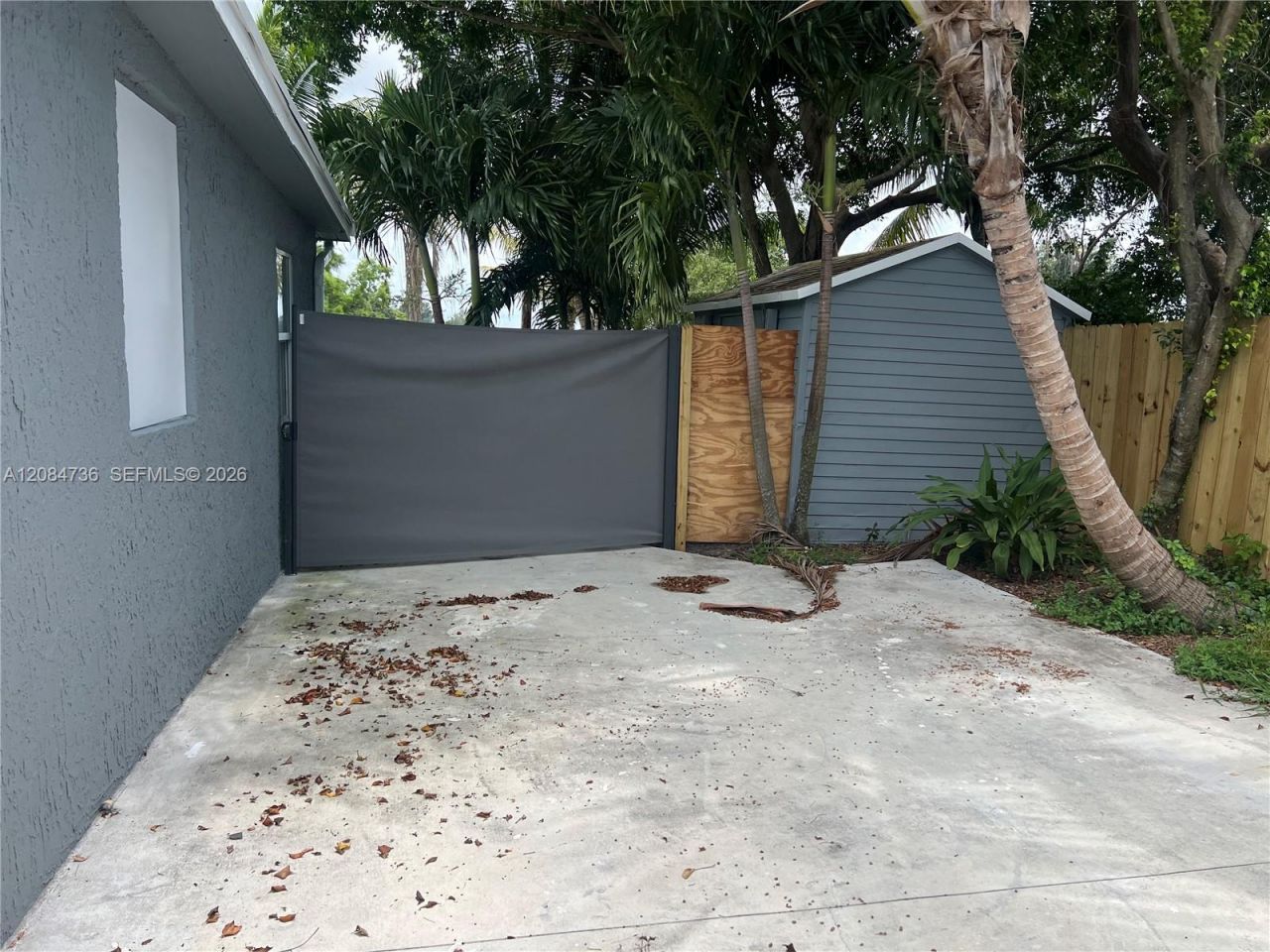 1270 NW 111th St, Miami, FL 33167 Photo