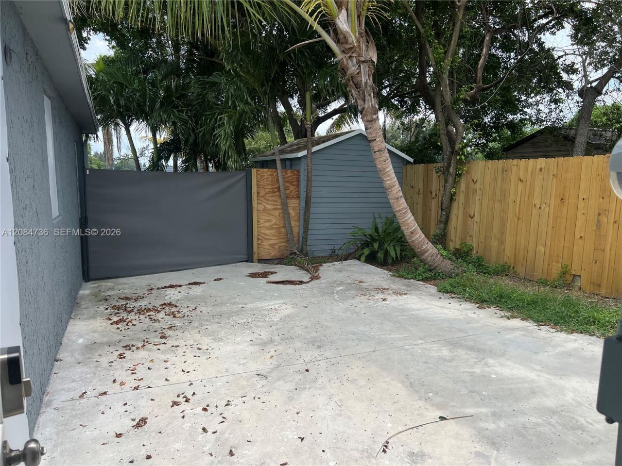 1270 NW 111th St, Miami, FL 33167 Photo