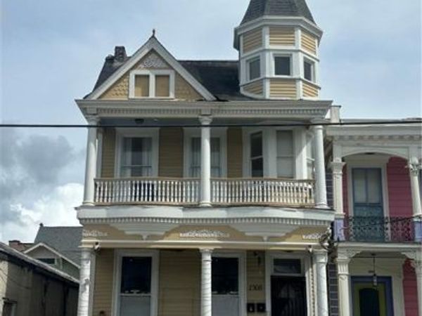 1508 ROBERT C. BLAKES Drive, New Orleans, LA 70130