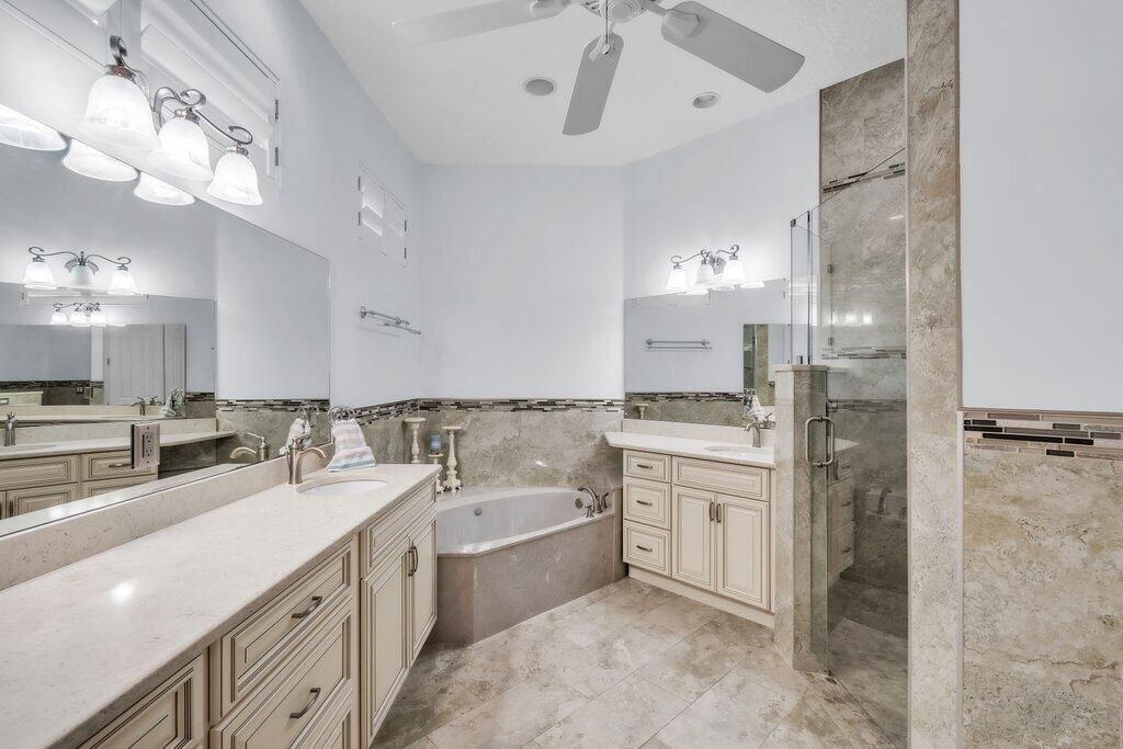 688 SW Lake Charles Circle, Port Saint Lucie, FL 34986 Photo